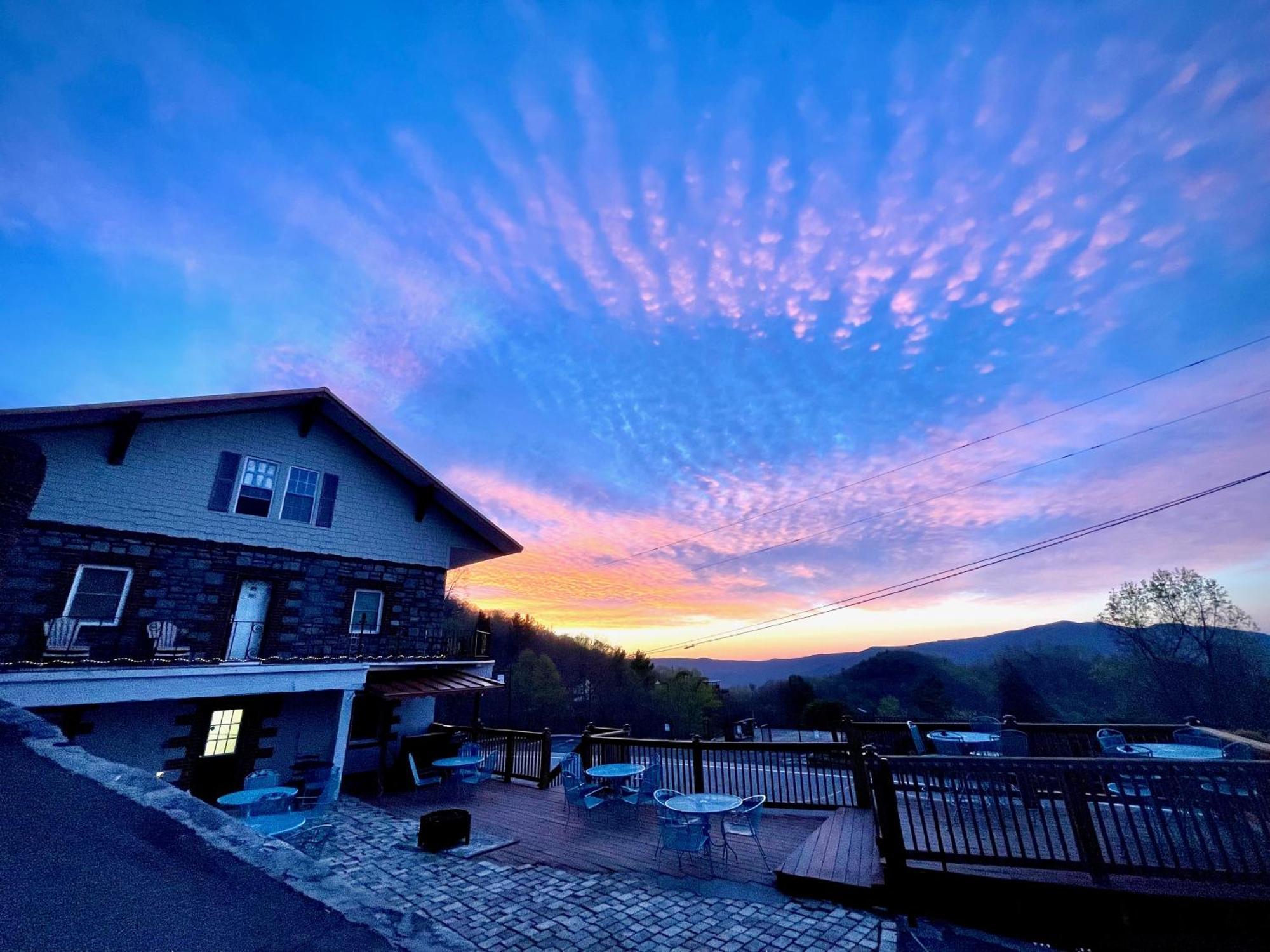 Skyline Village Inn Spruce Pine Eksteriør billede