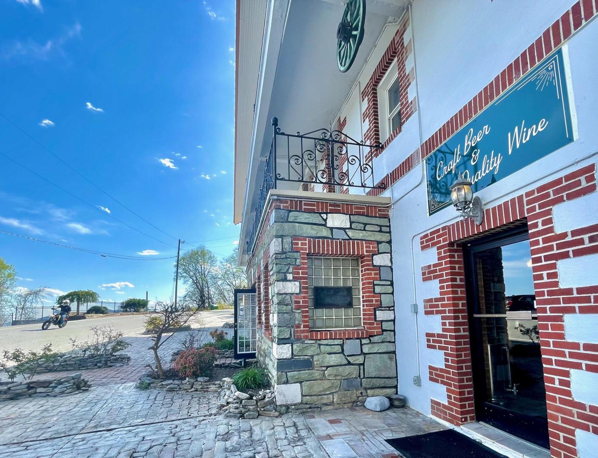 Skyline Village Inn Spruce Pine Eksteriør billede