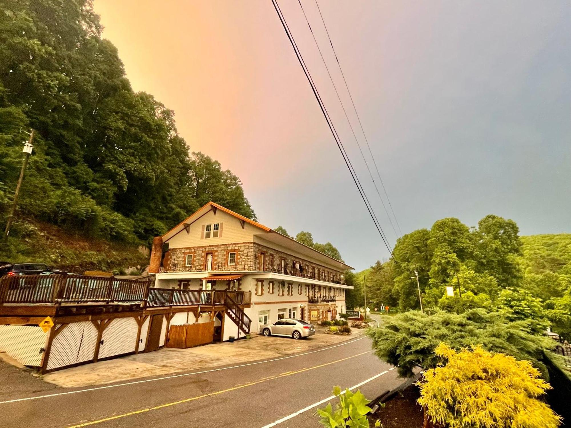 Skyline Village Inn Spruce Pine Eksteriør billede